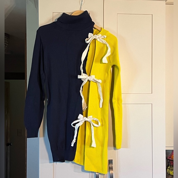 JACQUEMUS asymmetrical navy and yellow turtleneck sweater with ties, size 36 - Picture 1 of 9